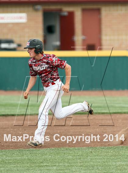 Thumbnail 2 in Hutchinson @ Maize (KSHSAA 6A Regional Playoff) photogallery.