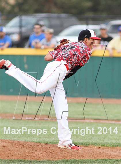 Thumbnail 2 in Hutchinson @ Maize (KSHSAA 6A Regional Playoff) photogallery.