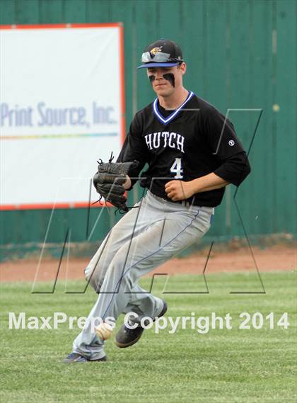 Thumbnail 2 in Hutchinson @ Maize (KSHSAA 6A Regional Playoff) photogallery.