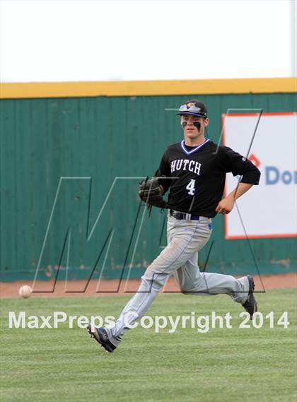 Thumbnail 3 in Hutchinson @ Maize (KSHSAA 6A Regional Playoff) photogallery.