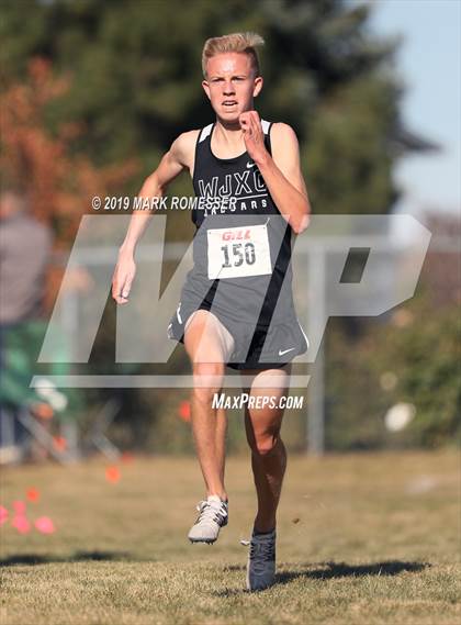 Thumbnail 3 in UHSAA 6A District Championships photogallery.