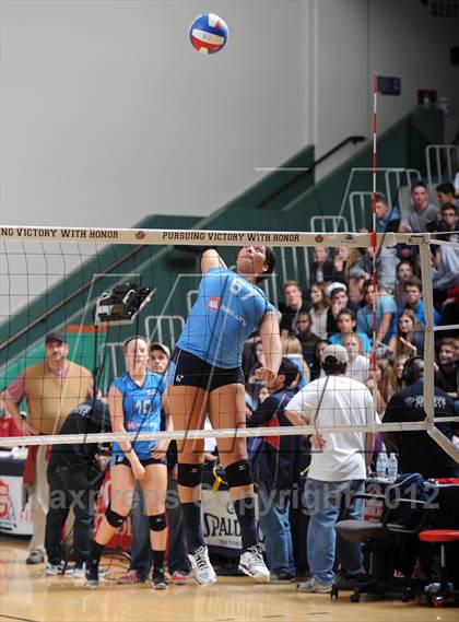 Thumbnail 1 in Marymount vs. St. Francis (CIF State D1 Final) photogallery.