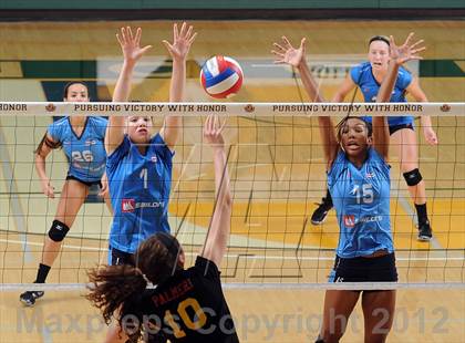 Thumbnail 3 in Marymount vs. St. Francis (CIF State D1 Final) photogallery.