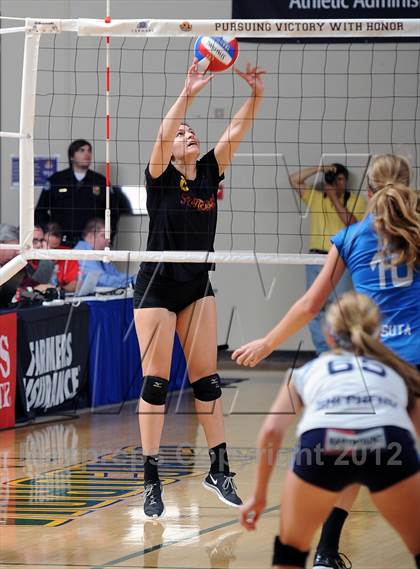 Thumbnail 2 in Marymount vs. St. Francis (CIF State D1 Final) photogallery.