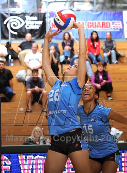 Thumbnail 1 in Marymount vs. St. Francis (CIF State D1 Final) photogallery.