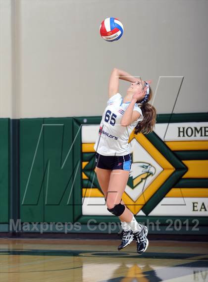 Thumbnail 2 in Marymount vs. St. Francis (CIF State D1 Final) photogallery.