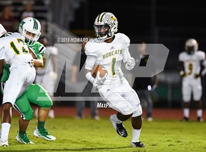 Thumbnail 1 in Benbrook @ Lake Worth photogallery.