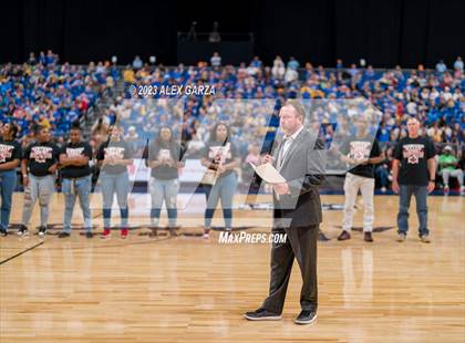Thumbnail 2 in La Vega vs Sunnyvale (UIL 5A Basketball State final) photogallery.
