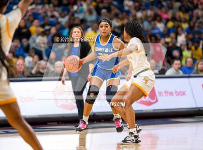 Thumbnail 2 in La Vega vs Sunnyvale (UIL 5A Basketball State final) photogallery.