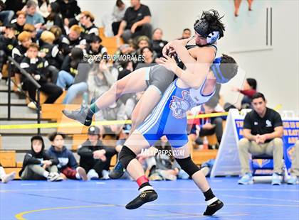 Thumbnail 3 in CIF SDS Division II Championship photogallery.