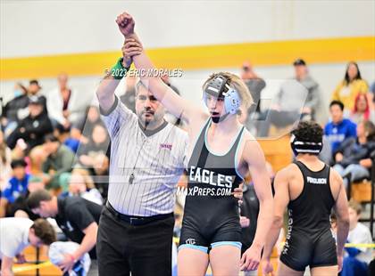 Thumbnail 2 in CIF SDS Division II Championship photogallery.