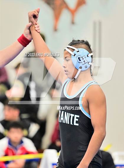 Thumbnail 1 in CIF SDS Division II Championship photogallery.