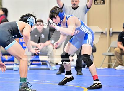 Thumbnail 2 in CIF SDS Division II Championship photogallery.