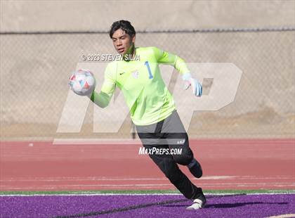 Thumbnail 3 in Brawley vs. Santana (45th Annual East County Holiday Classic) photogallery.