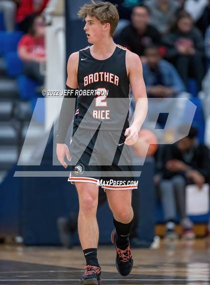 Thumbnail 3 in Brother Rice vs. Northview photogallery.