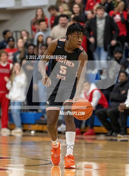 Thumbnail 2 in Brother Rice vs. Northview photogallery.