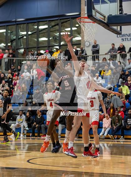 Thumbnail 3 in Brother Rice vs. Northview photogallery.