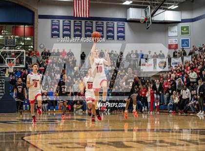 Thumbnail 3 in Brother Rice vs. Northview photogallery.