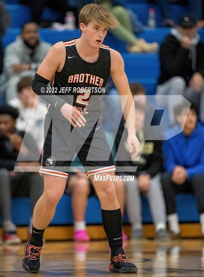Thumbnail 1 in Brother Rice vs. Northview photogallery.