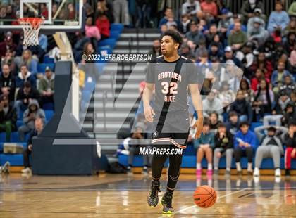 Thumbnail 3 in Brother Rice vs. Northview photogallery.