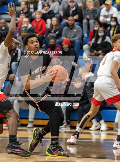 Thumbnail 1 in Brother Rice vs. Northview photogallery.