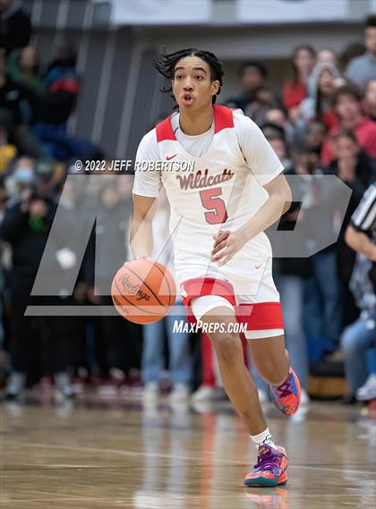 Thumbnail 3 in Brother Rice vs. Northview photogallery.