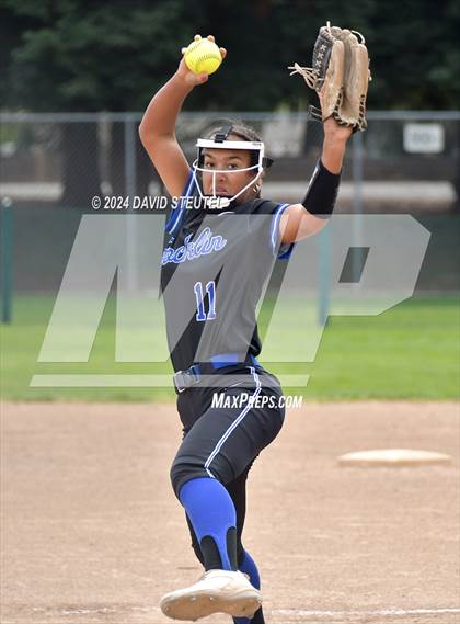Thumbnail 3 in Rocklin vs. Roseville (Stephanie LeDoux Tournament) photogallery.
