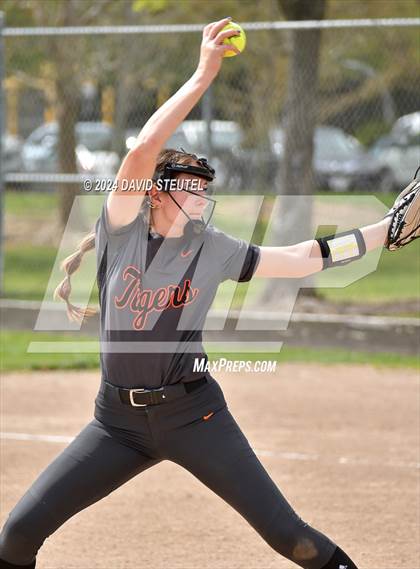 Thumbnail 3 in Rocklin vs. Roseville (Stephanie LeDoux Tournament) photogallery.