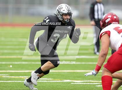 Thumbnail 3 in Kennedy Catholic vs. Emerald Ridge (WIAA 4A Semi Final) photogallery.