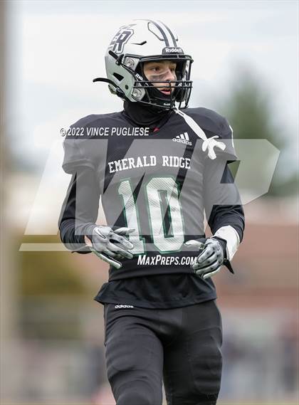 Thumbnail 2 in Kennedy Catholic vs. Emerald Ridge (WIAA 4A Semi Final) photogallery.