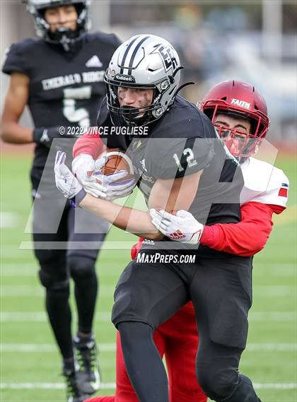 Thumbnail 1 in Kennedy Catholic vs. Emerald Ridge (WIAA 4A Semi Final) photogallery.