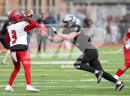 Thumbnail 1 in Kennedy Catholic vs. Emerald Ridge (WIAA 4A Semi Final) photogallery.