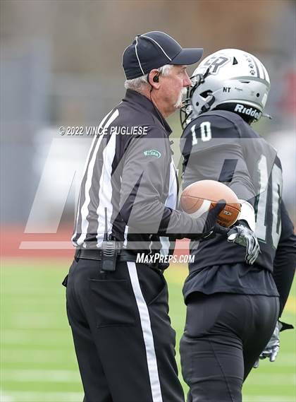 Thumbnail 3 in Kennedy Catholic vs. Emerald Ridge (WIAA 4A Semi Final) photogallery.