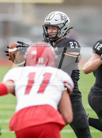 Thumbnail 3 in Kennedy Catholic vs. Emerald Ridge (WIAA 4A Semi Final) photogallery.
