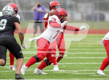 Thumbnail 2 in Kennedy Catholic vs. Emerald Ridge (WIAA 4A Semi Final) photogallery.