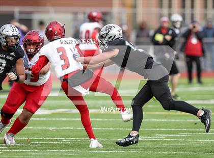 Thumbnail 3 in Kennedy Catholic vs. Emerald Ridge (WIAA 4A Semi Final) photogallery.