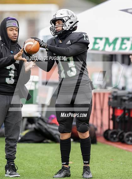 Thumbnail 2 in Kennedy Catholic vs. Emerald Ridge (WIAA 4A Semi Final) photogallery.