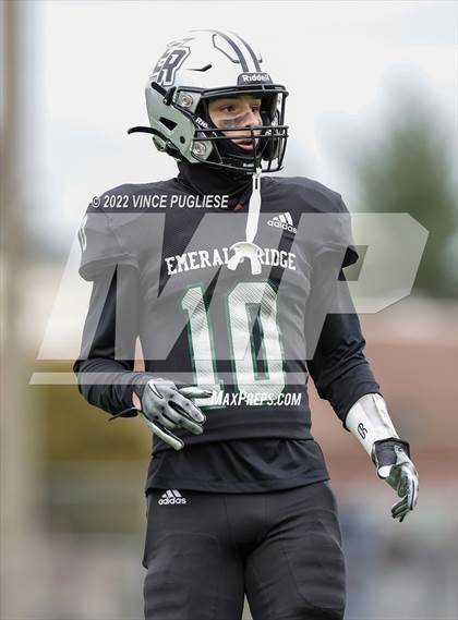 Thumbnail 1 in Kennedy Catholic vs. Emerald Ridge (WIAA 4A Semi Final) photogallery.