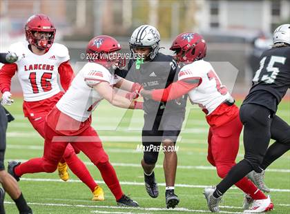 Thumbnail 2 in Kennedy Catholic vs. Emerald Ridge (WIAA 4A Semi Final) photogallery.
