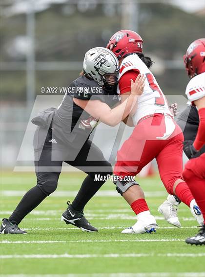 Thumbnail 3 in Kennedy Catholic vs. Emerald Ridge (WIAA 4A Semi Final) photogallery.