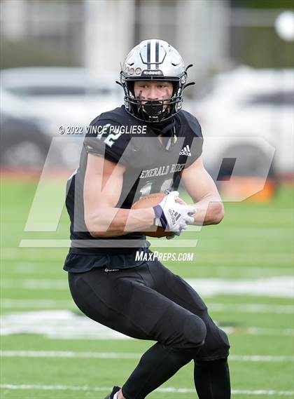 Thumbnail 2 in Kennedy Catholic vs. Emerald Ridge (WIAA 4A Semi Final) photogallery.