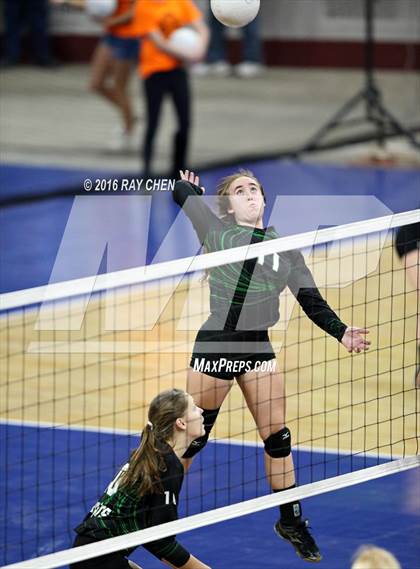Thumbnail 1 in Fleming vs. Kit Carson (CHSAA 1A Championship) photogallery.