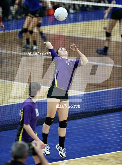 Thumbnail 2 in Fleming vs. Kit Carson (CHSAA 1A Championship) photogallery.