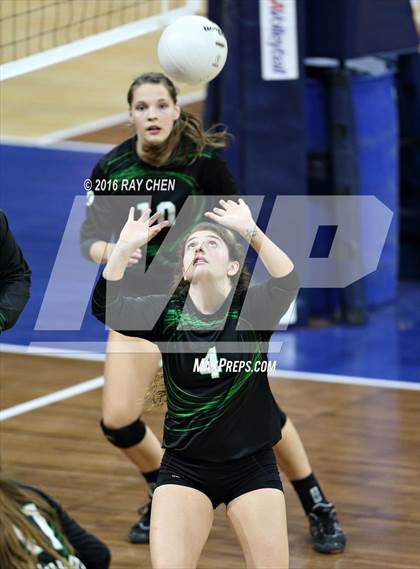 Thumbnail 1 in Fleming vs. Kit Carson (CHSAA 1A Championship) photogallery.