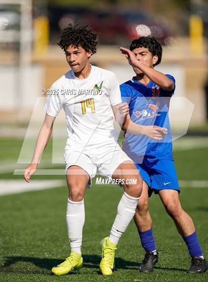 Thumbnail 1 in Spring Valley vs Richland Northeast (Capital City Cup) photogallery.