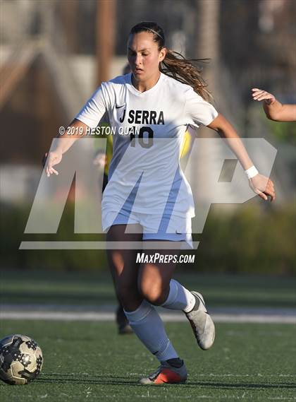 Thumbnail 1 in JSerra Catholic @ Orange Lutheran photogallery.