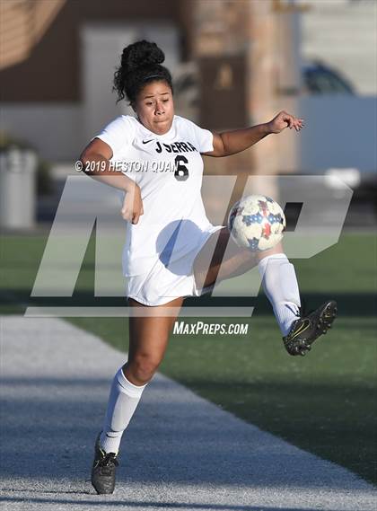 Thumbnail 3 in JSerra Catholic @ Orange Lutheran photogallery.