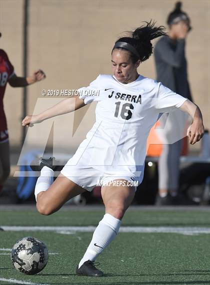 Thumbnail 2 in JSerra Catholic @ Orange Lutheran photogallery.