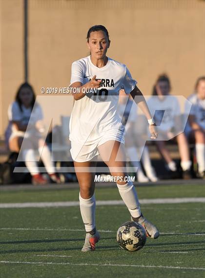 Thumbnail 1 in JSerra Catholic @ Orange Lutheran photogallery.