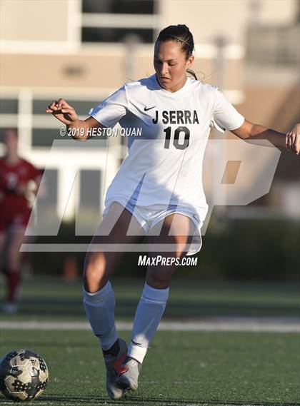 Thumbnail 3 in JSerra Catholic @ Orange Lutheran photogallery.